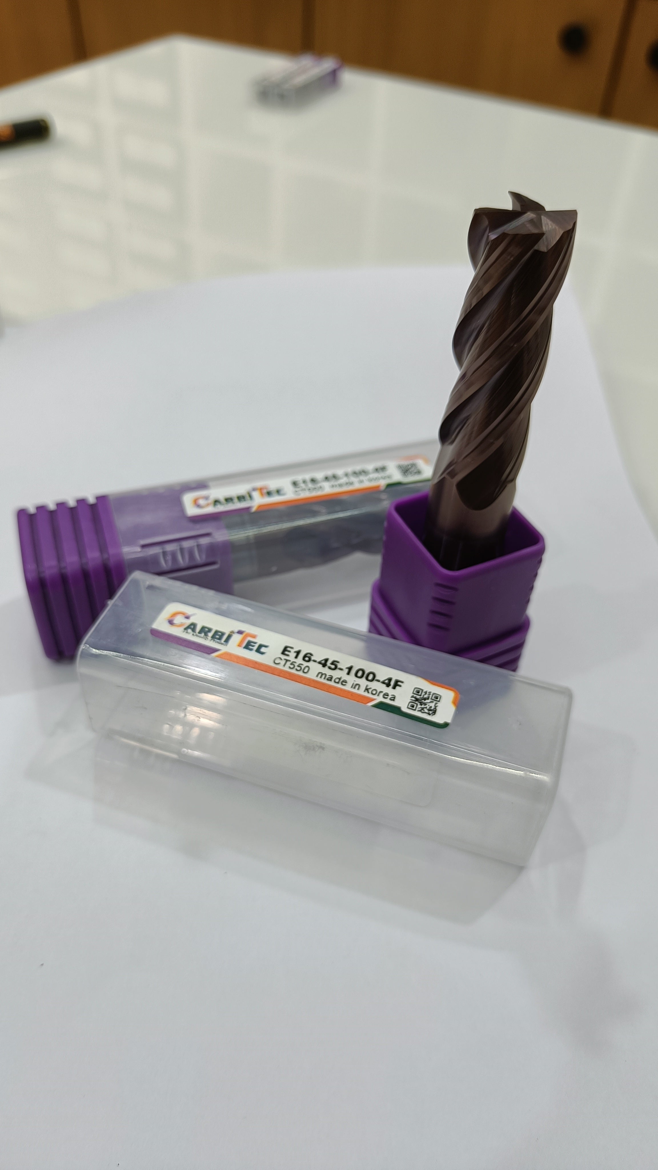 CARBIDE END MILL